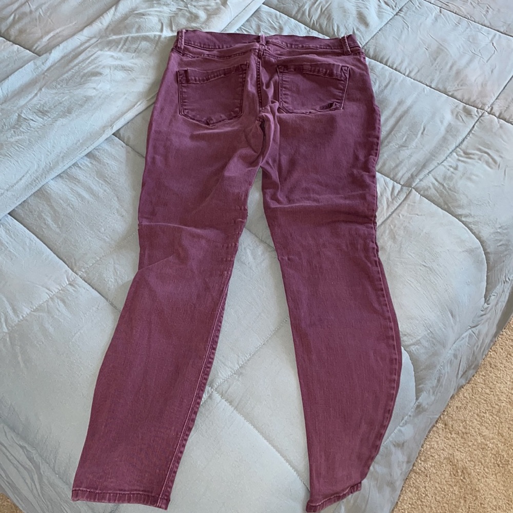 Mid Rise Express Jeans - Picture 3 of 3
